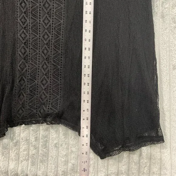 Catherines Top Womens 1X Black Lace Overlay Sharkbite Hem V-Neck Office Work - Picture 5 of 9